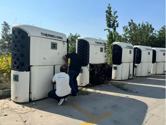 Used Thermo King refrigeration units inspected by Iran buyer at SINOCLIMA factory